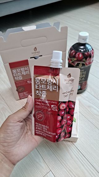 자연에온 몽모랑시 타트체리 3종 세트 구성 - 저분자콜라겐젤리, NFC 착즙주스 — 5점을 준 리뷰어가 2021년 7월 올린 사용 사진