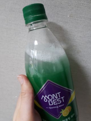 몽베스트 Montbest with Sparkling water Lemon OR Lime 20병(랜덤) — 4점을 준 리뷰어가 2021년 10월 올린 사용 사진