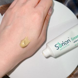 건선/아토/습진/민감성 피부 천연보습진정크림 소리온 크림 & 센시티브 크림 50g — 4점을 준 리뷰어가 2022년 1월 올린 사용 사진