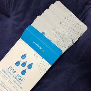 Dr.느루벗 느루벗 EGF FGF 스킨 리커버리 마스크 10장 — 4점을 준 리뷰어가 2021년 3월 올린 사용 사진