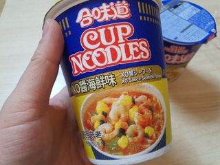 NISSIN 닛신 컵누들  4종 - 씨푸드오리지날, 씨푸드 스파이시, 씨푸드 커리, 씨푸드 XO소스 — 5점을 준 리뷰어가 2022년 12월 올린 사용 사진