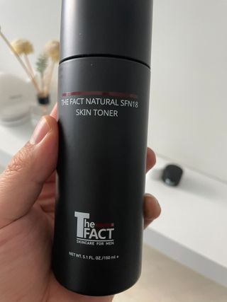 The Fact [5 IN 1] 더 팩트 내추럴 에스에프엔 에이틴 스킨토너 — 5점을 준 리뷰어가 2021년 2월 올린 사용 사진