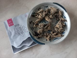 오봉산꽃부각 [만나식품] 오봉산 꽃부각 3가지 맛(오리지널, 새우맛, 매운고추맛) — 5점을 준 리뷰어가 2023년 1월 올린 사용 사진
