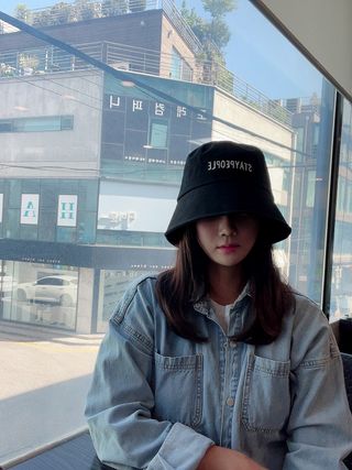 [스테이피플] STAYPEOPLE BUCKET HAT (BLACK) — 3.5점을 준 리뷰어가 2022년 9월 올린 사용 사진