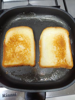 롯데제과 Vbread 포카치아식빵1개 + 미니식빵 1개 + 머핀 2개 세트 — 4점을 준 리뷰어가 2021년 9월 올린 사용 사진