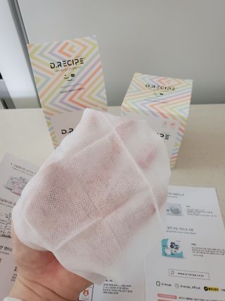 디레시피 세안이 필요없는 순한 클렌징 티슈 — 5점을 준 리뷰어가 2021년 4월 올린 사용 사진