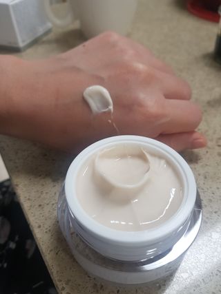 렉스리 크리에이티브 크림  Rexri Creative Cream — 5점을 준 리뷰어가 2022년 6월 올린 사용 사진