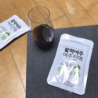 참유원 특허제조 활력 여주진액 여주즙 50포 — 5점을 준 리뷰어가 2022년 1월 올린 사용 사진