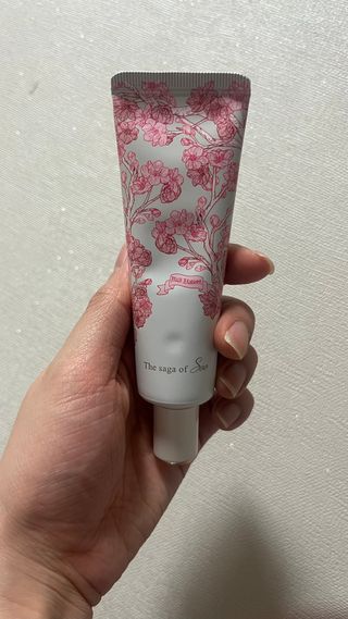 더사가오브수 [사가수] 사계절 원료를 담아내어 진한 보습을 선사하는, 효혜윤 보태니컬 에너지 핸드크림 세트 — 5점을 준 리뷰어가 2023년 3월 올린 사용 사진