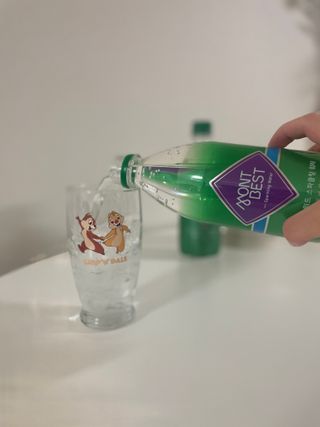 몽베스트 Montbest with Sparkling water Plain 20병 — 4점을 준 리뷰어가 2021년 11월 올린 사용 사진