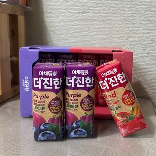 [롯데칠성] 야채듬뿍 더'진한 [롯데칠성] 야채는 이제 COLORFULL! 야채듬뿍  더 진한 레드 4개 +퍼플 4개 (총 8개) — 5점을 준 리뷰어가 2023년 6월 올린 사용 사진