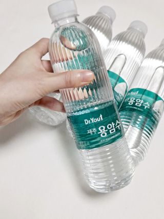 닥터유 제주용암수 닥터유 용암수 — 5점을 준 리뷰어가 2021년 8월 올린 사용 사진