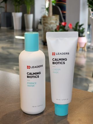 리더스코스메틱 리더스 카밍 바이오틱스 #1등 진정 기획세트 [에센스 워터150ml + 크림 마스크80ml] — 5점을 준 리뷰어가 2022년 8월 올린 사용 사진