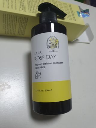 라라로즈데이 시즌2 여성청결제 200ml 아로마 페미민 클렌저, 독일더마인증 — 5점을 준 리뷰어가 2021년 9월 올린 사용 사진