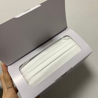 위케어 원데이 덴탈마스크 50매 화이트 대형 국내생산 — 5점을 준 리뷰어가 2021년 2월 올린 사용 사진