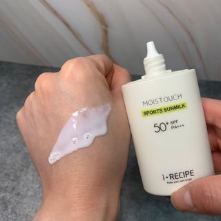 아이레시피 모이스트터치 스포츠 선밀크 50ml (SPF50+ PA+++) — 5점을 준 리뷰어가 2023년 4월 올린 사용 사진