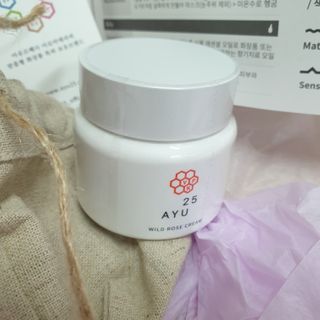 AYU25[아유트웬티파이브]다마스크로즈워터 베이스 천연 수분 촉촉 크림 — 5점을 준 리뷰어가 2021년 3월 올린 사용 사진