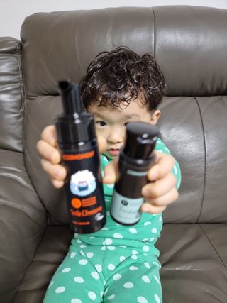 코스모먼트 부스티모 부스팅샴푸60ml + 비듬세정 진정샴푸50ml — 1점을 준 리뷰어가 2022년 1월 올린 사용 사진