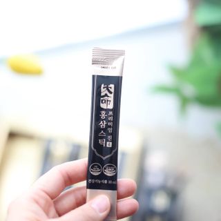 헬스업_천명진프리미엄홍삼스틱_10ml x 30포 — 5점을 준 리뷰어가 2021년 1월 올린 사용 사진