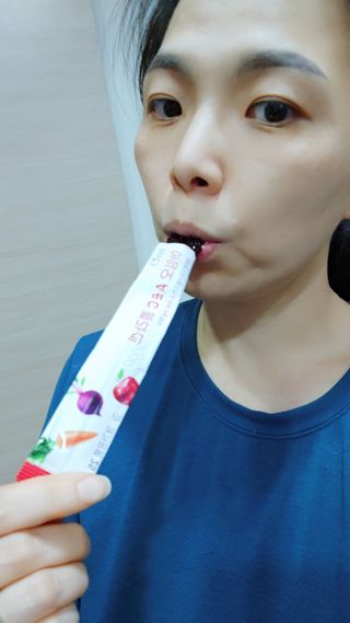 아임오 ABC 콜라겐 젤리 14포 — 5점을 준 리뷰어가 2022년 2월 올린 사용 사진