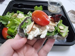 참살이도시락 작심삼일 샐러드도시락 3개 맛보기 새벽배송 또는 택배배송 — 5점을 준 리뷰어가 2021년 7월 올린 사용 사진