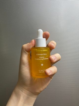 체르엠 스템앤셀 비타민 브라이트닝 에센스 30ml 1개 — 3점을 준 리뷰어가 2021년 11월 올린 사용 사진