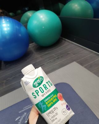 셀렉스스포츠 셀렉스 스포츠 웨이 프로틴 복숭아_ 330ml x 12팩 — 5점을 준 리뷰어가 2021년 3월 올린 사용 사진