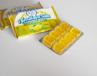 마요라 히말라야 솔트 캔디 2종-페퍼민트 맛, 라임민트 맛 — 3점을 준 리뷰어가 2023년 1월 올린 사용 사진