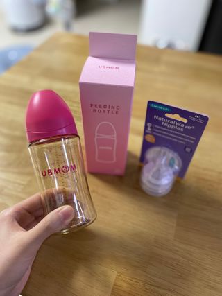 유비맘 PPSU 젖병 노꼭지_260ml_컬러 랜덤 발송 — 4점을 준 리뷰어가 2020년 12월 올린 사용 사진