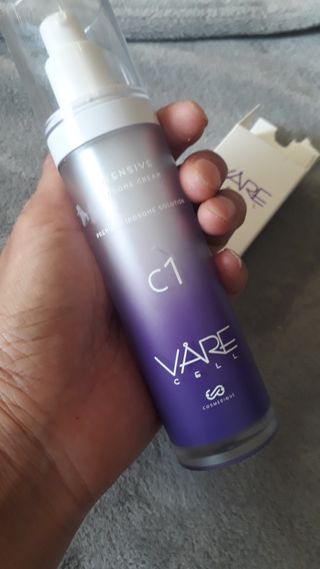 바르셀 수분로션 수분크림 보습 탄력 주름개선 인텐시브 리포좀 크림 C1 50ml — 3.5점을 준 리뷰어가 2021년 11월 올린 사용 사진