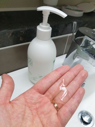 토박스코리아 몽쥬르 유아 샴푸앤워시 300ml — 5점을 준 리뷰어가 2021년 4월 올린 사용 사진