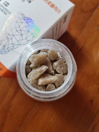 작심연구소 구취제거+충치예방+치아화이트닝 마법의 캔디 덴티팝3종(맛 랜덤 발송) — 5점을 준 리뷰어가 2022년 5월 올린 사용 사진