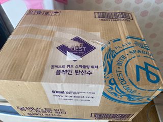몽베스트 Montbest with Sparkling water Plain 20병 — 5점을 준 리뷰어가 2021년 10월 올린 사용 사진