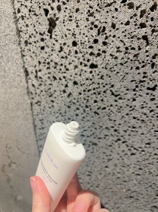 바노바기 코스메틱 바노바기 밀크씨슬 리페어 시카 선스크린 플러스 50ml — 5점을 준 리뷰어가 2023년 1월 올린 사용 사진