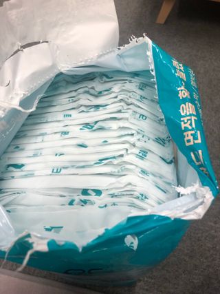 아베크 펫 와이드 프리미엄 중형 애견 강아지 배변 패드 54매 1팩 45g — 5점을 준 리뷰어가 2021년 7월 올린 사용 사진