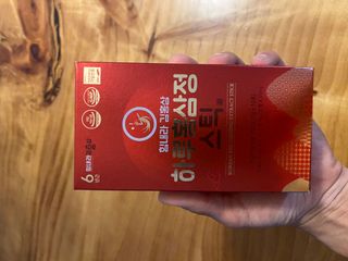 힘내라김홍삼 하루홍삼정스틱 10g x 30포 — 5점을 준 리뷰어가 2021년 5월 올린 사용 사진