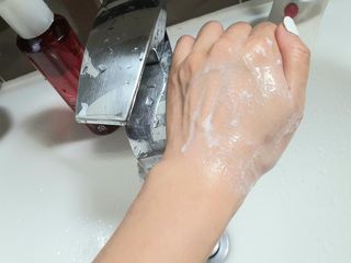 레드투래드 안티더스트 클렌징 오일 150ml — 4.5점을 준 리뷰어가 2021년 8월 올린 사용 사진