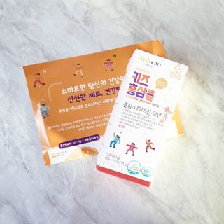 베거스코리아 [콜리케어] 키즈 홍삼콜리 딸기맛 14포 — 5점을 준 리뷰어가 2021년 5월 올린 사용 사진
