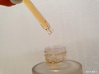 자민경 크레마카라콜 울트라 90 프로폴리스 앰플 — 5점을 준 리뷰어가 2020년 12월 올린 사용 사진