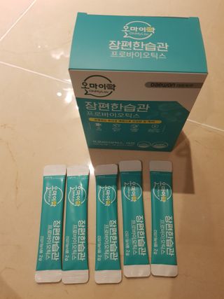 [유산균] 오마이락 장편한습관 프로바이오틱스 30P — 5점을 준 리뷰어가 2022년 11월 올린 사용 사진