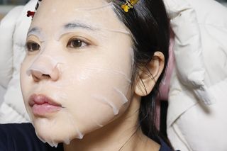 세뚜아(Cettua) [세뚜아] 모이스처 밸런싱 페이셜 마스크 Cettua Moisture Balancing Facial Mask 5매 — 5점을 준 리뷰어가 2024년 3월 올린 사용 사진