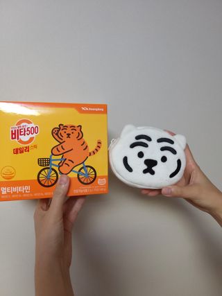 광동생활건강 [광동] 비타500데일리스틱 수능 패키지 (70+굿즈) 뚱랑이 수능엽서+쇼핑백 — 5점을 준 리뷰어가 2022년 11월 올린 사용 사진