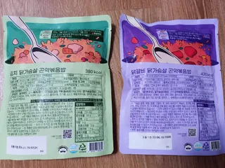 [푸딩팩토리] 요잇조잇 닭갈비 닭가슴살/김치 닭가슴살 곤약볶음밥 2종 (김치볶음밥 2개 닭갈비 볶음밥 1개) — 5점을 준 리뷰어가 2022년 7월 올린 사용 사진