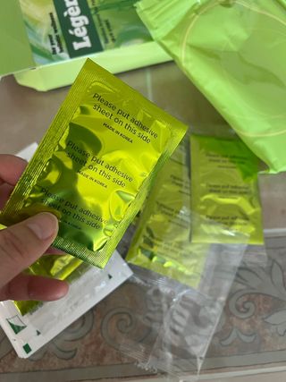 [레제르] 아로마 수액패치 발패치 10매입 - 라벤더향/유칼립투스향/대나무향 — 3.5점을 준 리뷰어가 2022년 6월 올린 사용 사진