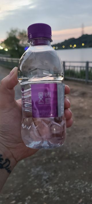 몽베스트 [MONTBEST] 330mL 20병 — 5점을 준 리뷰어가 2023년 5월 올린 사용 사진