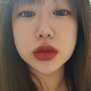 [블랙루즈]하프앤하프틴트 10종 中 택1+랜덤1 — 5점을 준 리뷰어가 2021년 2월 올린 사용 사진