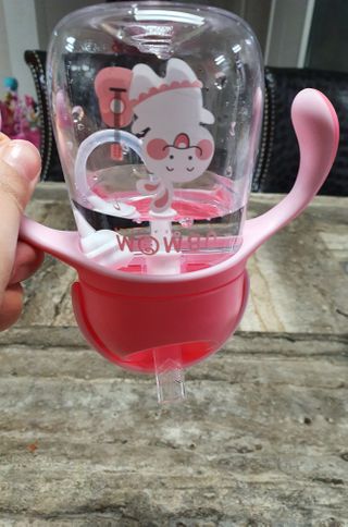 유비맘 트라이탄 코니빨대컵_컬러 랜덤 발송 — 5점을 준 리뷰어가 2021년 1월 올린 사용 사진