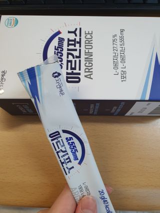 자연에온 아르긴포스 L-아르기닌 5555mg 스틱 15개입 1박스 — 3점을 준 리뷰어가 2021년 4월 올린 사용 사진