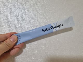 실크가글 실크단백질 함유 구강청결제 11ml 50포 — 4점을 준 리뷰어가 2021년 8월 올린 사용 사진