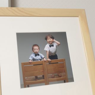 니은기억 휴대폰 속 인생샷을 담는 인생샷 액자 이태리 수입산 원목 프레임 — 5점을 준 리뷰어가 2021년 6월 올린 사용 사진